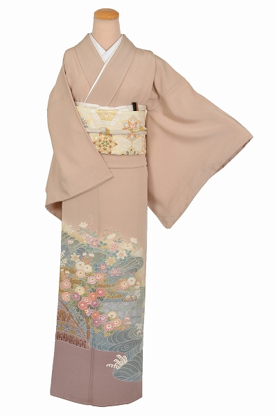 色留袖(丁子色・菊)