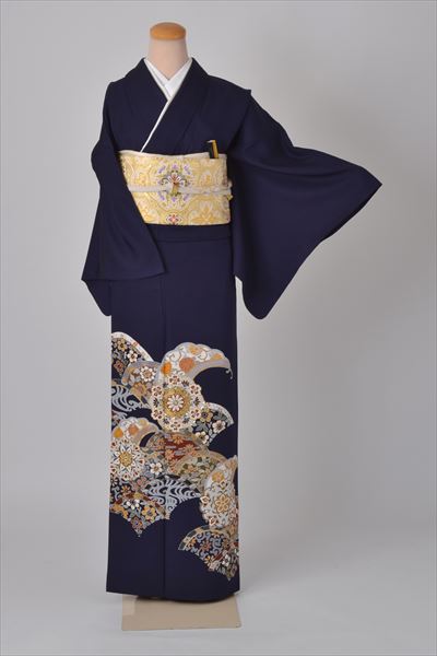 色留袖［紺色の波頭模様］
