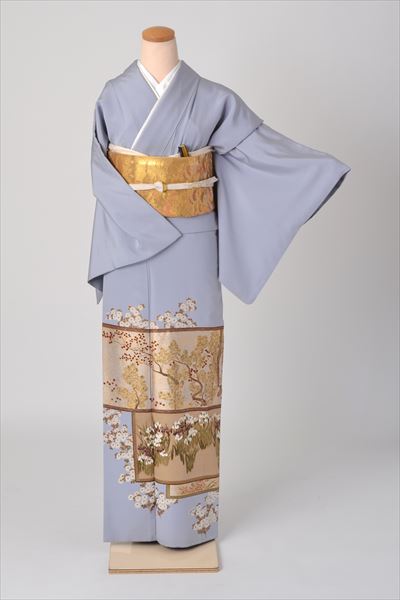 色留袖［空色の琳派模様］