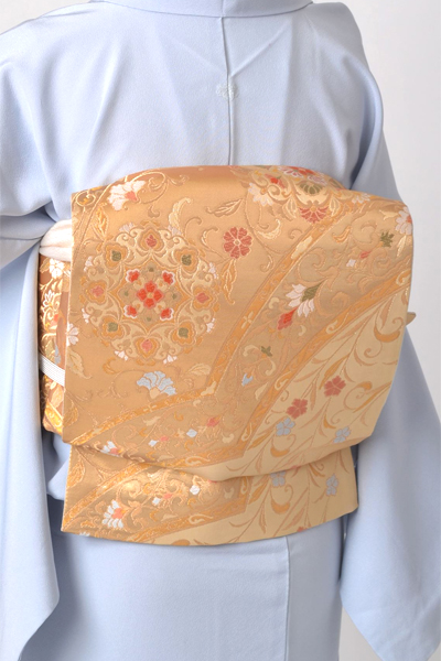 色留袖[水色の冊子模様]