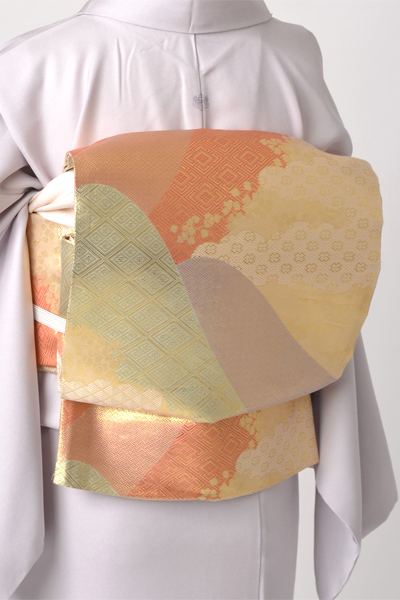 色留袖[グレー地の華紋模様]