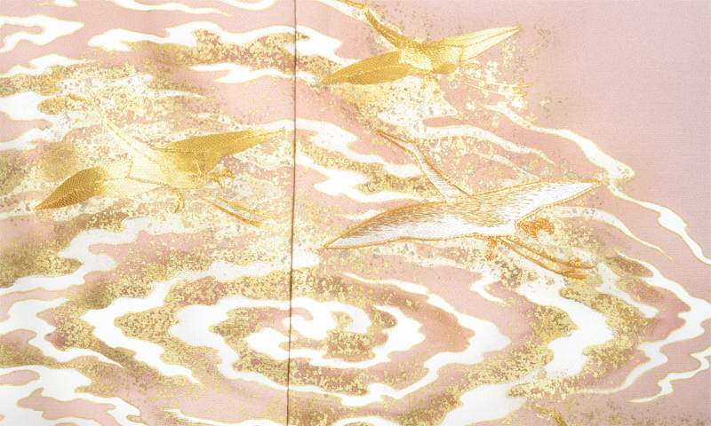 色留袖[灰桜色の鶴模様]