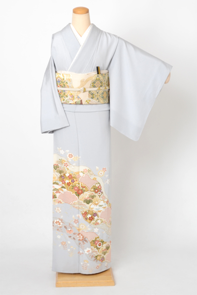 色留袖［雪輪青海波・花］