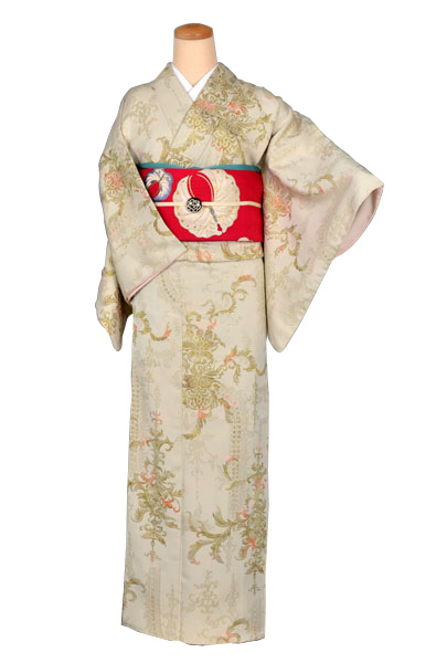 小紋［生成り色地のﾏｼﾞｮﾘｶお召］