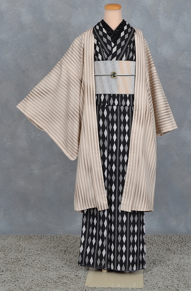 shibuya casual［黒地の菱つなぎ模様］