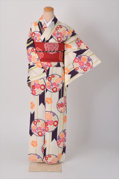 小紋［白地の雪輪模様］