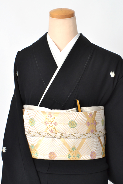 黒留袖[鶴・松・菊]