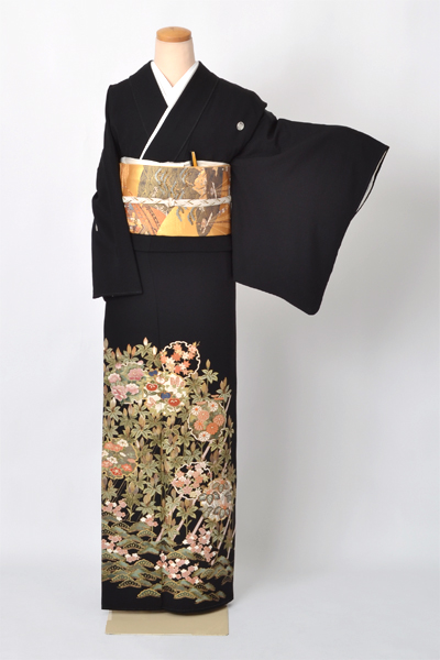 黒留袖[雪輪・松]