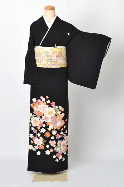 黒留袖[花・宝づくし]