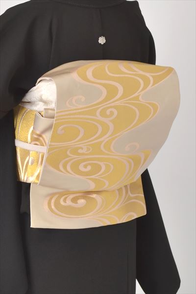 黒留袖［波頭模様］