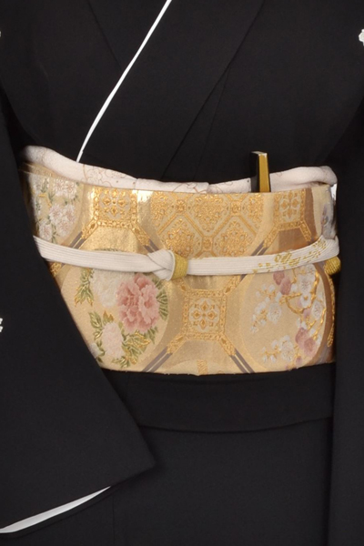 黒留袖［本加賀友禅の自然風景模様］