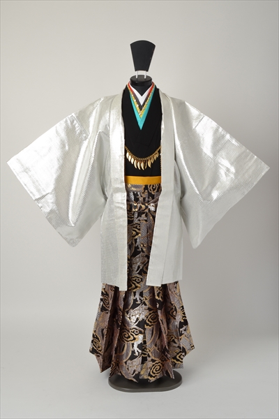 目立ちたい!成人式ファッション(シルバー羽織)