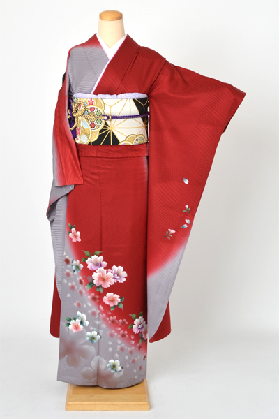 単衣振袖［赤地の花模様］