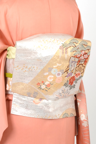 単衣訪問着［洗い朱色の絵馬模様］