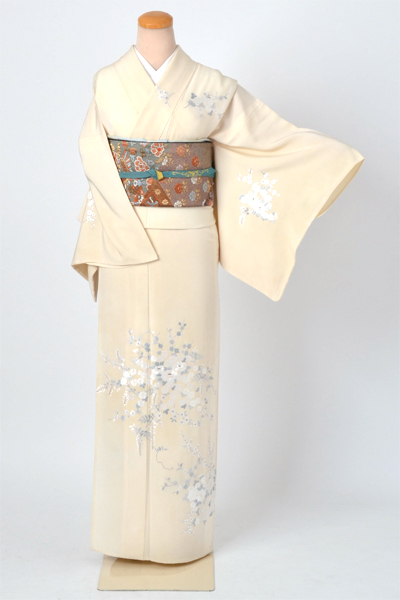 単衣訪問着［灰白色の花模様］