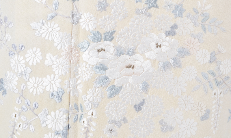 単衣訪問着［灰白色の花模様］