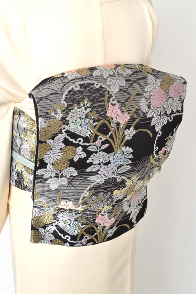 単衣訪問着［灰白色の花模様］