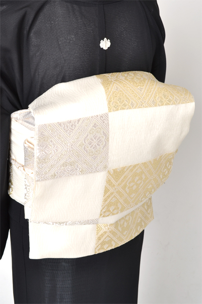 絽黒留袖[茶屋辻]