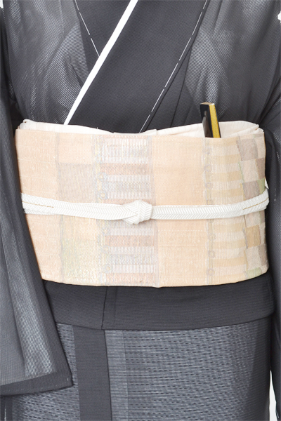 絽黒留袖[熨斗模様]