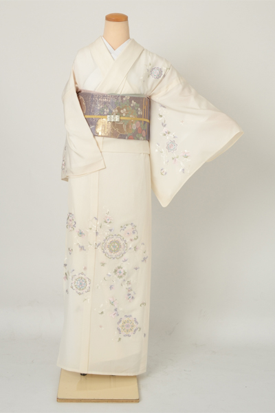 絽訪問着[白地に華紋]