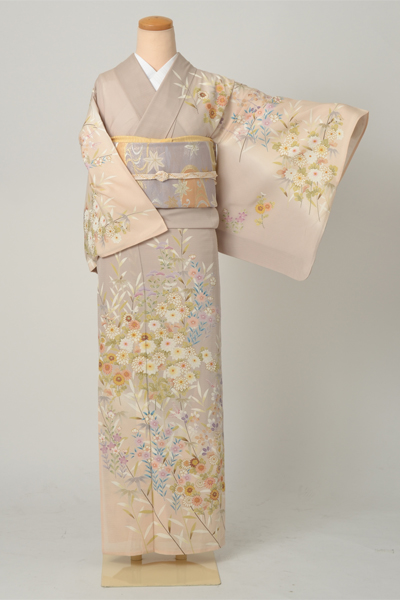 絽訪問着[霞色地に秋草模様]