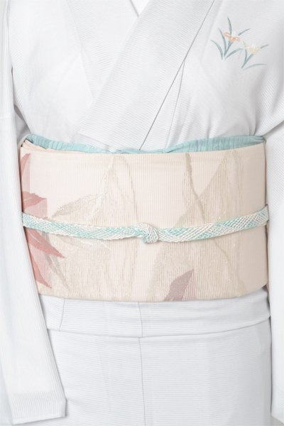 絽訪問着[水辺に花]