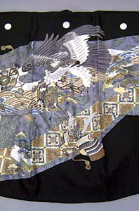 男児産着［黒地に鷹模様］