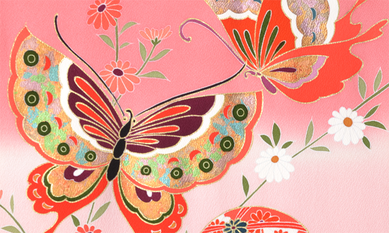 女児産着［桃色ぼかし地に蝶模様］