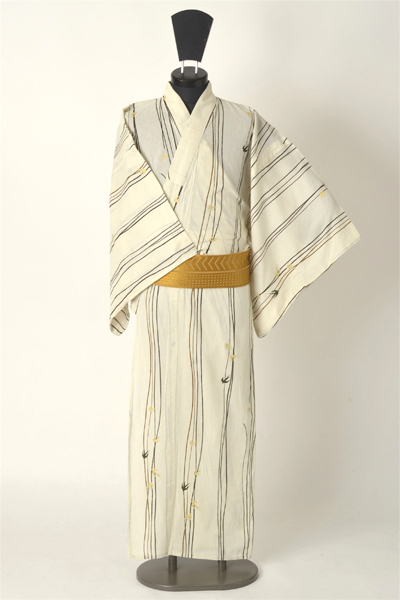 浴衣［166-174cｍ］生成地にツバメ模様