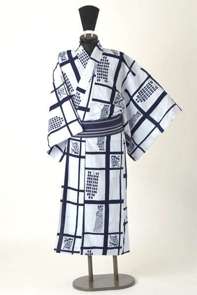 浴衣［151-159cｍ］白地の歌舞伎模様