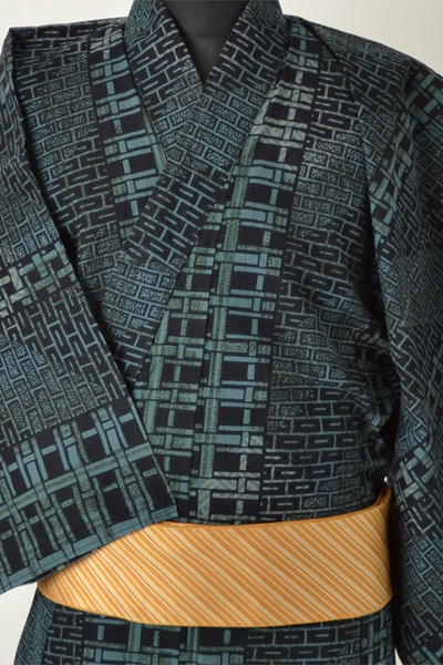 浴衣［166-174cｍ］紺地の組み模様