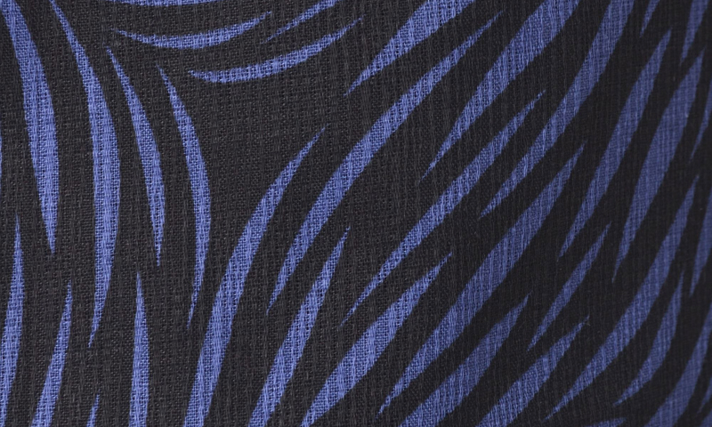 浴衣［170-178cm］黒地のむじな菊模様