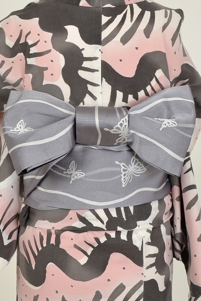 ゆかた(Tsumori Tisato・墨画)