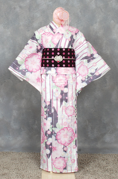 ゆかた(矢絣・桜)