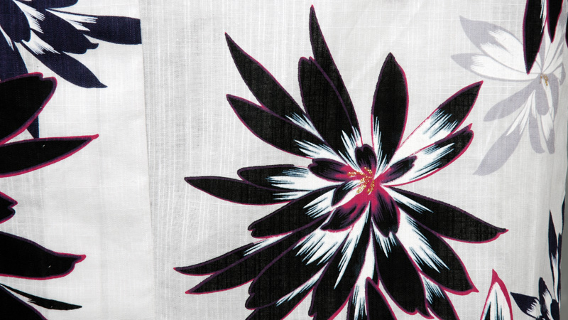 ゆかた(白地・花)