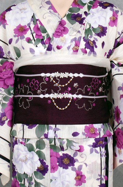 ゆかた(白地・薔薇)