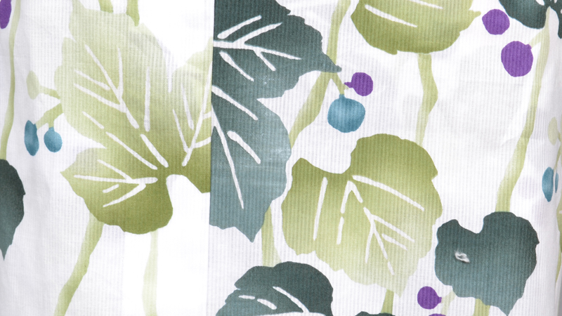 ゆかた(白地・野ぶどう)