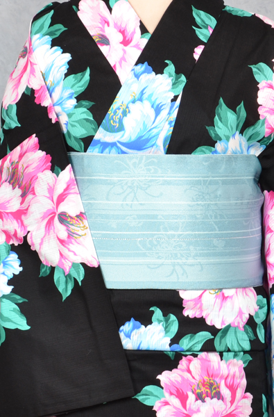 ゆかた(黒地・ぼたん)