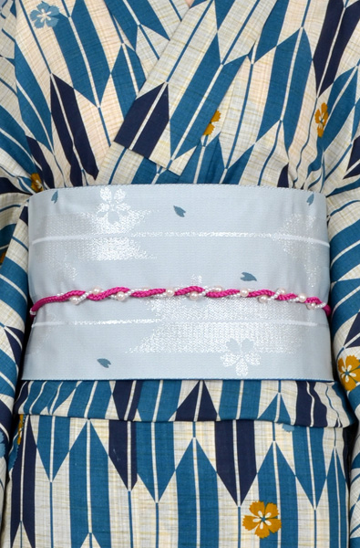 浴衣(矢絣・銀矢絣リバーシブル帯)