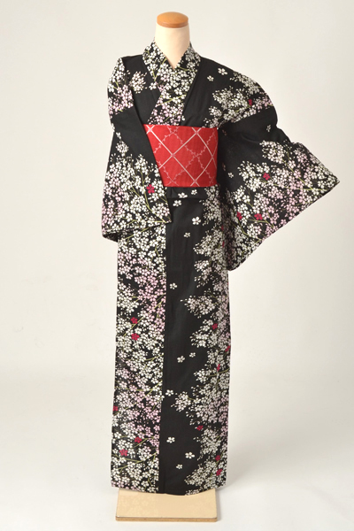 浴衣［黒地の小花模様］