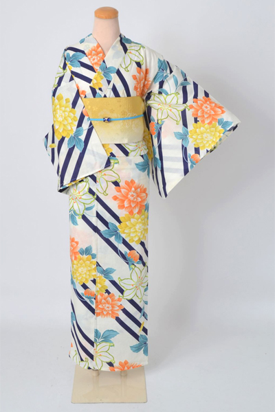 浴衣［unsodo・生成りに花模様］