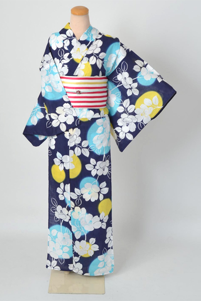浴衣［中村里砂・藍色地の椿模様］