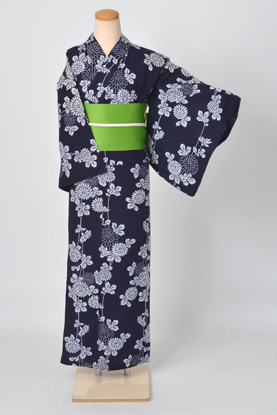 浴衣［藍色地の菊模様］