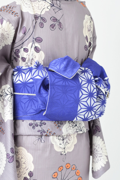 浴衣［葡萄鼠色の花模様］