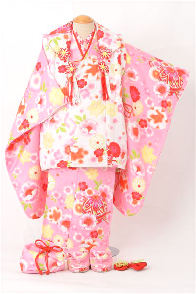 三歳祝着【ピンク地に花々・毬】