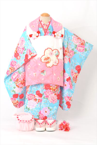 三歳祝着【空色時に牡丹・菊・毬】