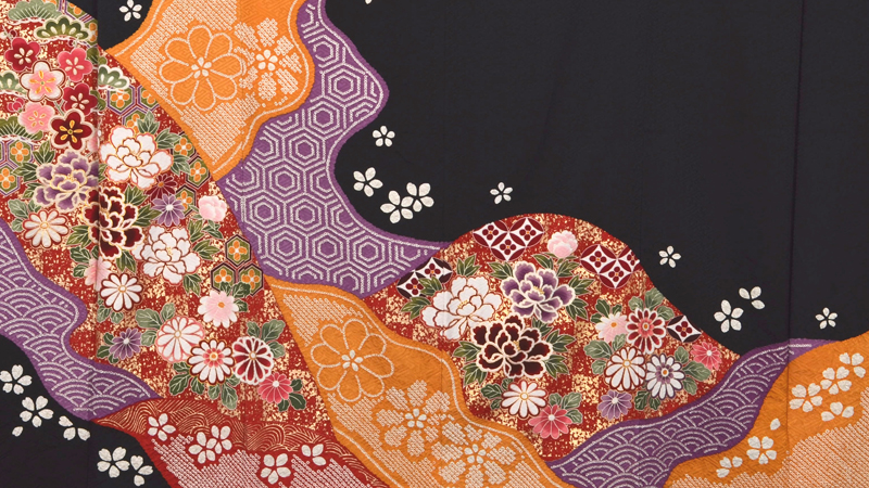 振袖[黒地・絞り・ぼたん]