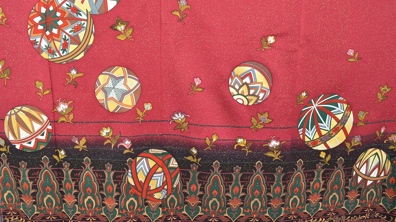 振袖(えんじ×黒の躍動的な振袖)