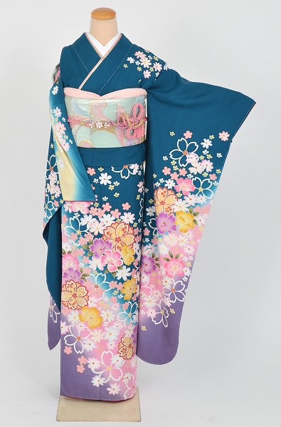 振袖(ロマンティックな着こなし)