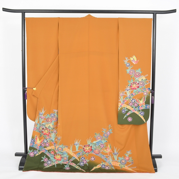 振袖(目にも鮮やかな紅型・からし色)